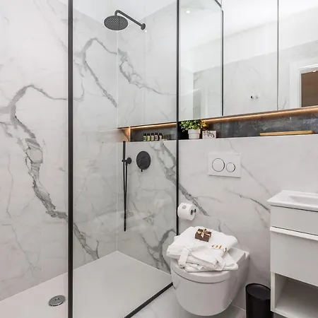 Ola Ii Luxury Appartement *